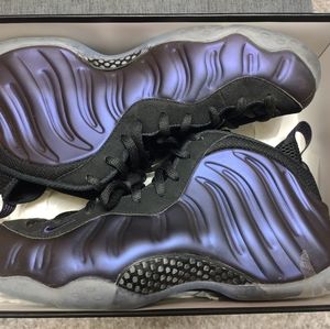 Nike Foamposite 1 sz 11.5 Eggplant
